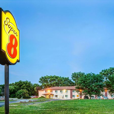 Super 8 By Wyndham Blair Hotel Ngoại thất bức ảnh