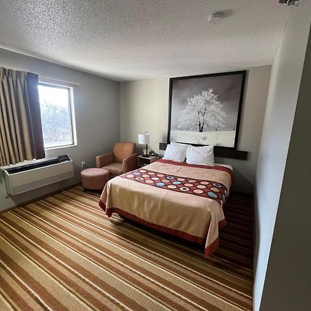 Super 8 By Wyndham Blair Hotel Ngoại thất bức ảnh
