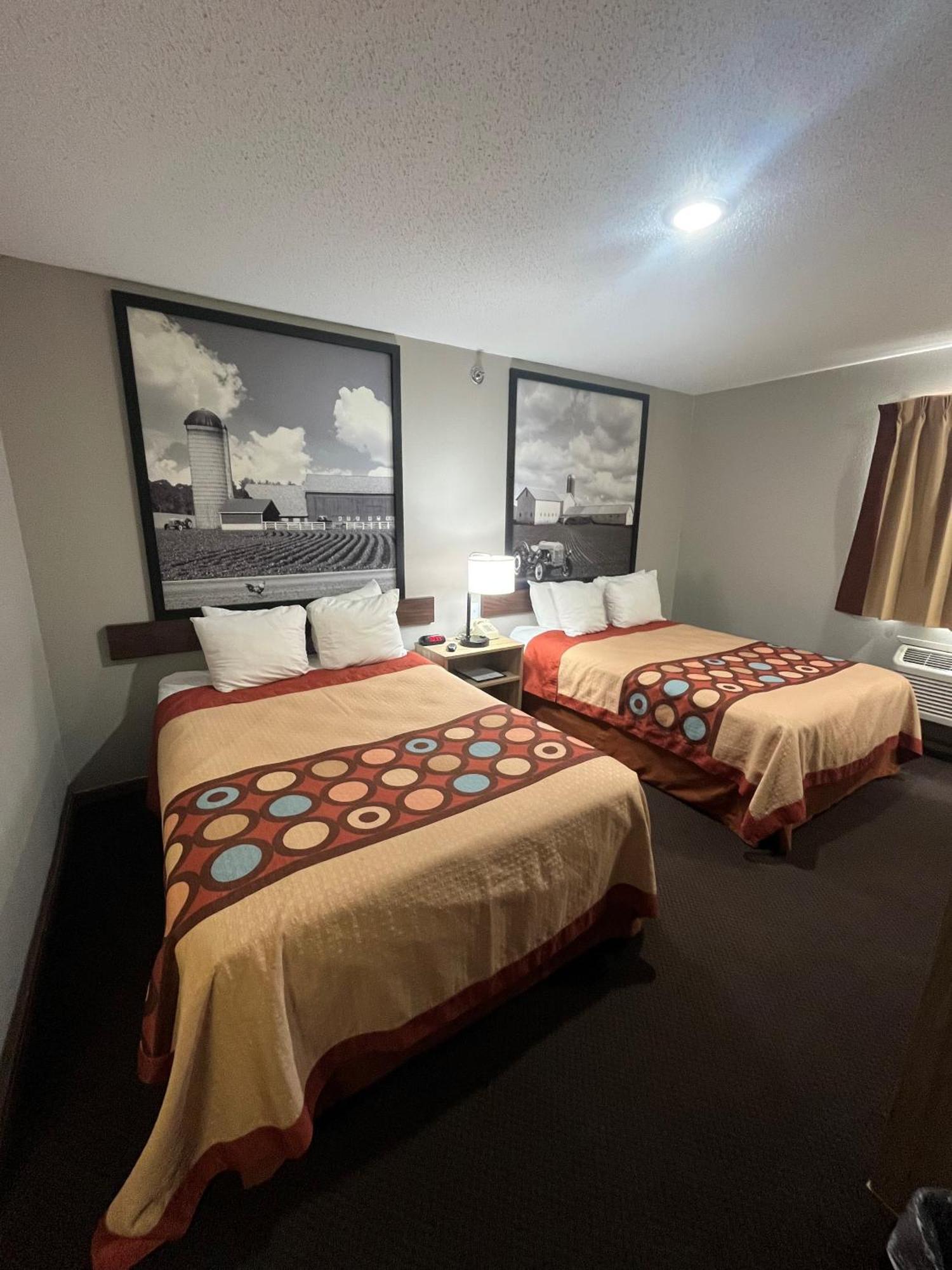 Super 8 By Wyndham Blair Hotel Ngoại thất bức ảnh